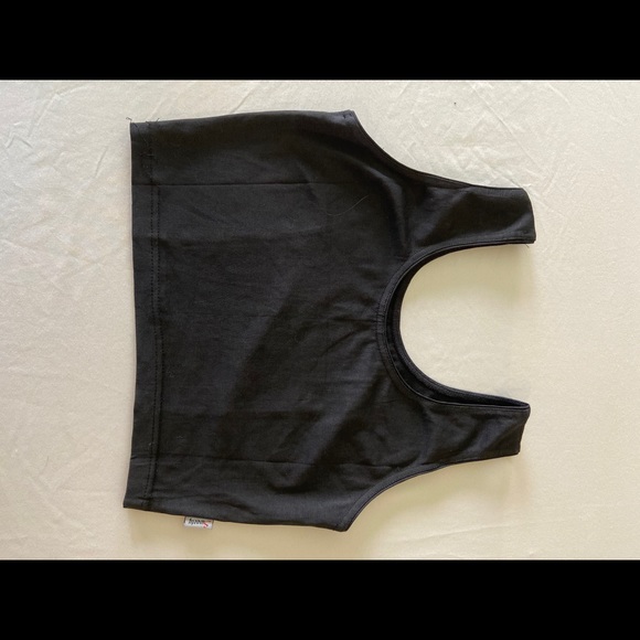 Black crop top - Picture 2 of 2